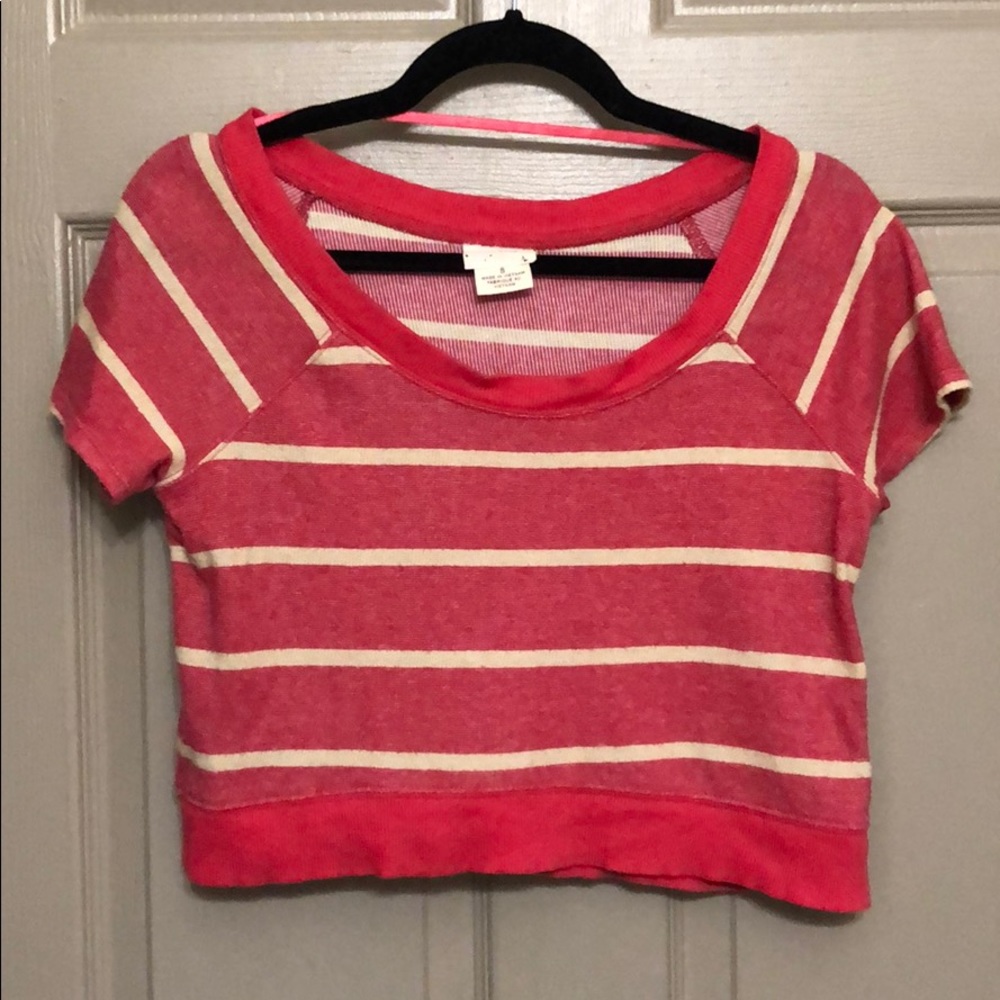 ✨ Red and cream crop top sweater